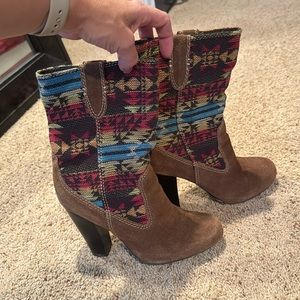 Women’s size 9 boots